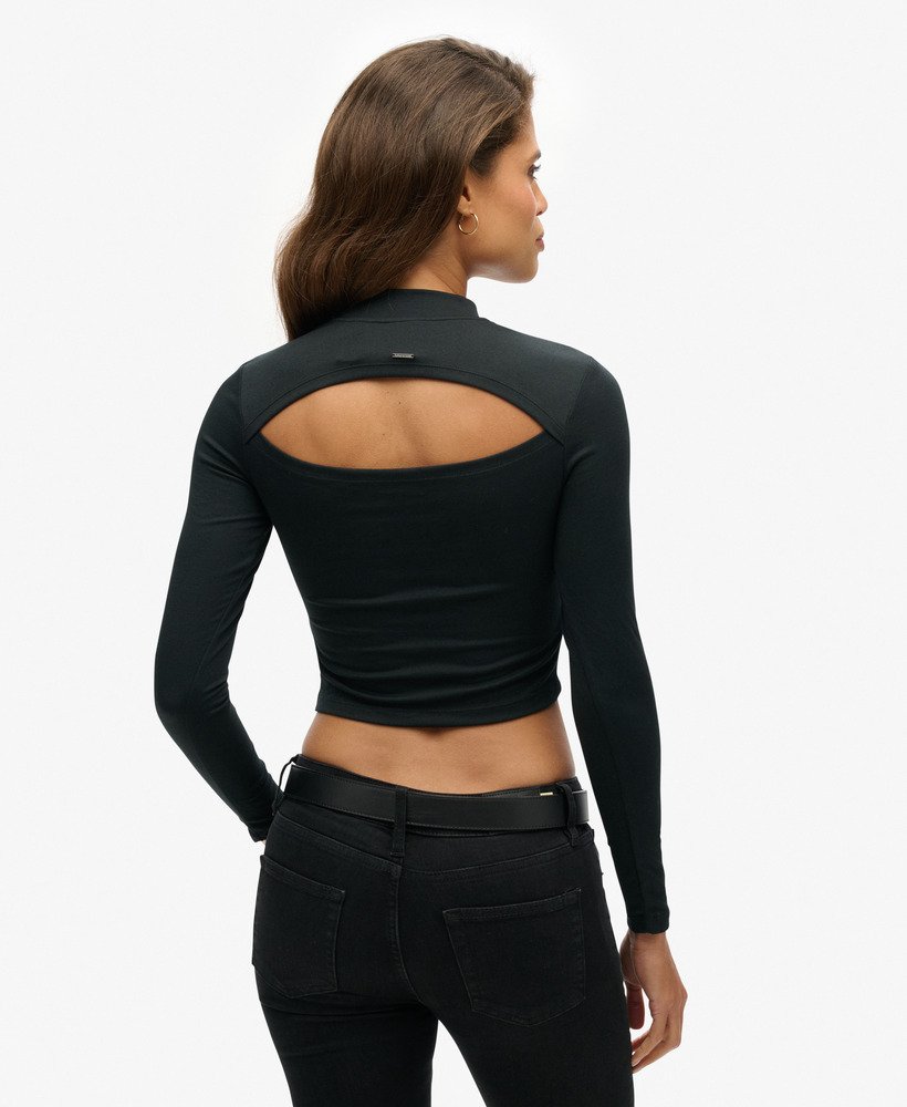 blusa preta de manga comprida com costas abertas