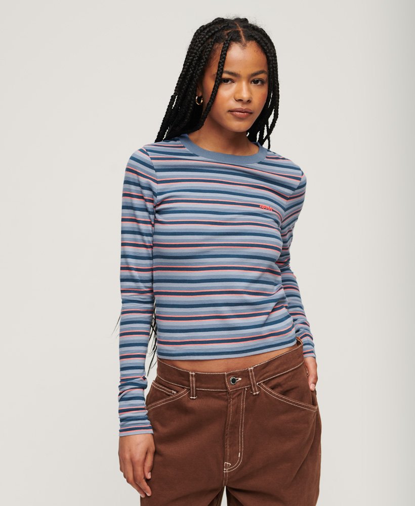blusa listrada de manga comprida em azul wedgewood.