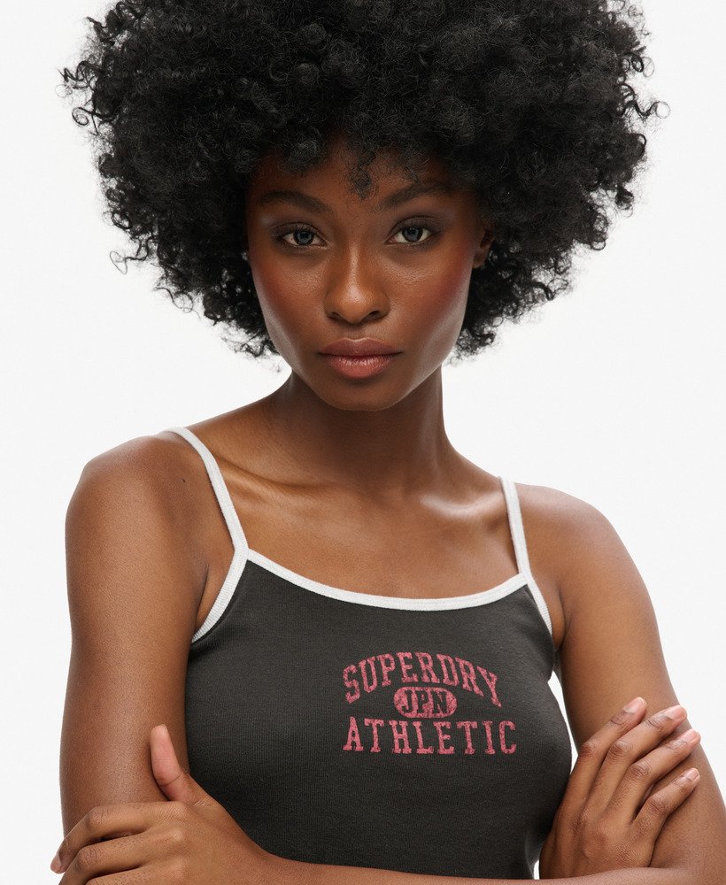 top cropped athletic essentials na cor preta lavada