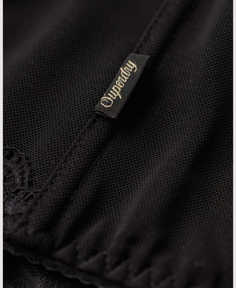 top corset cropped em tule franzido na cor preta