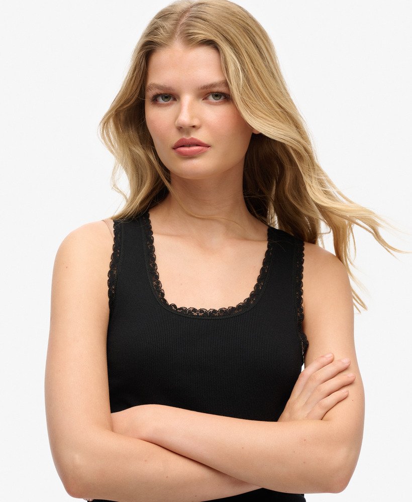 regata athletic essentials vintage com detalhe em renda na cor preta