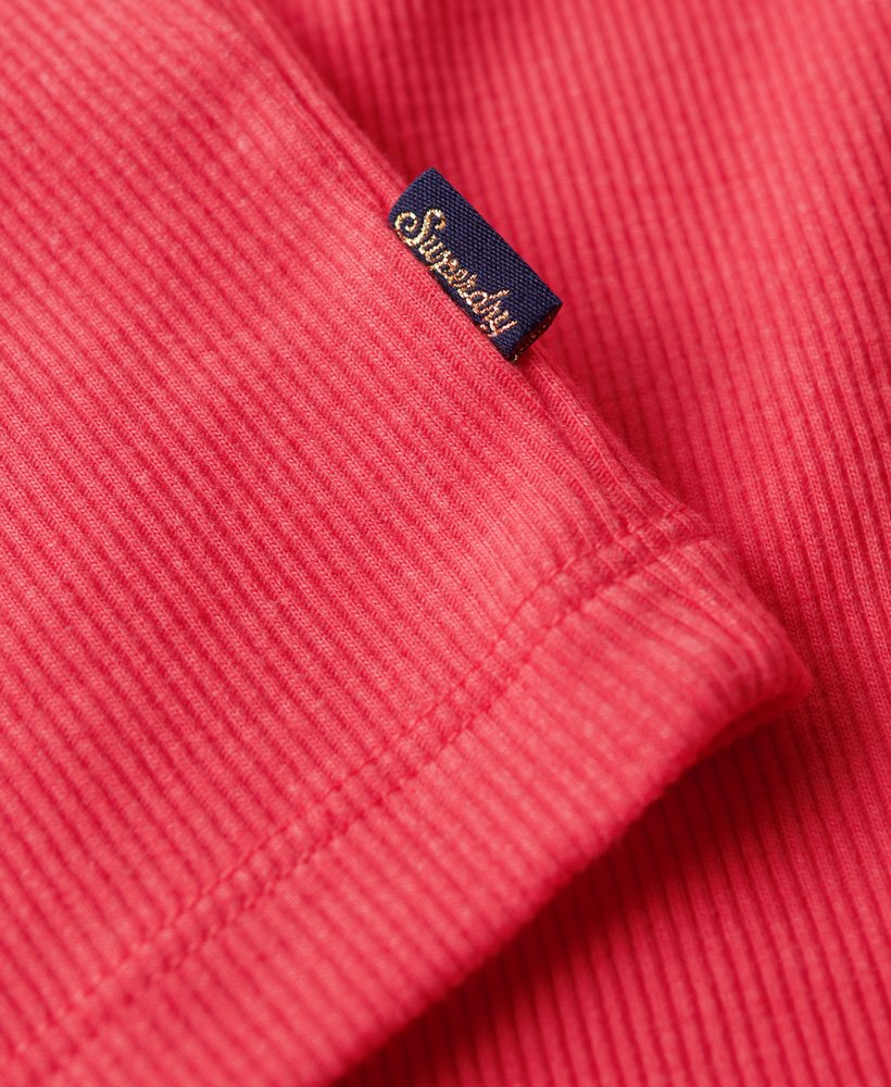 regata athletic essentials vintage com detalhe em renda na coral mesclada verão