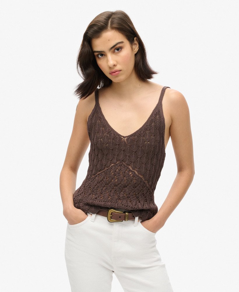top de crochê estilo camisola na cor marrom carvalho escuro
