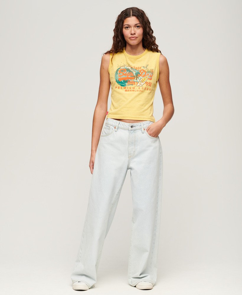 regata slim com estampa do logo vintage da la em amarelo mesclado.