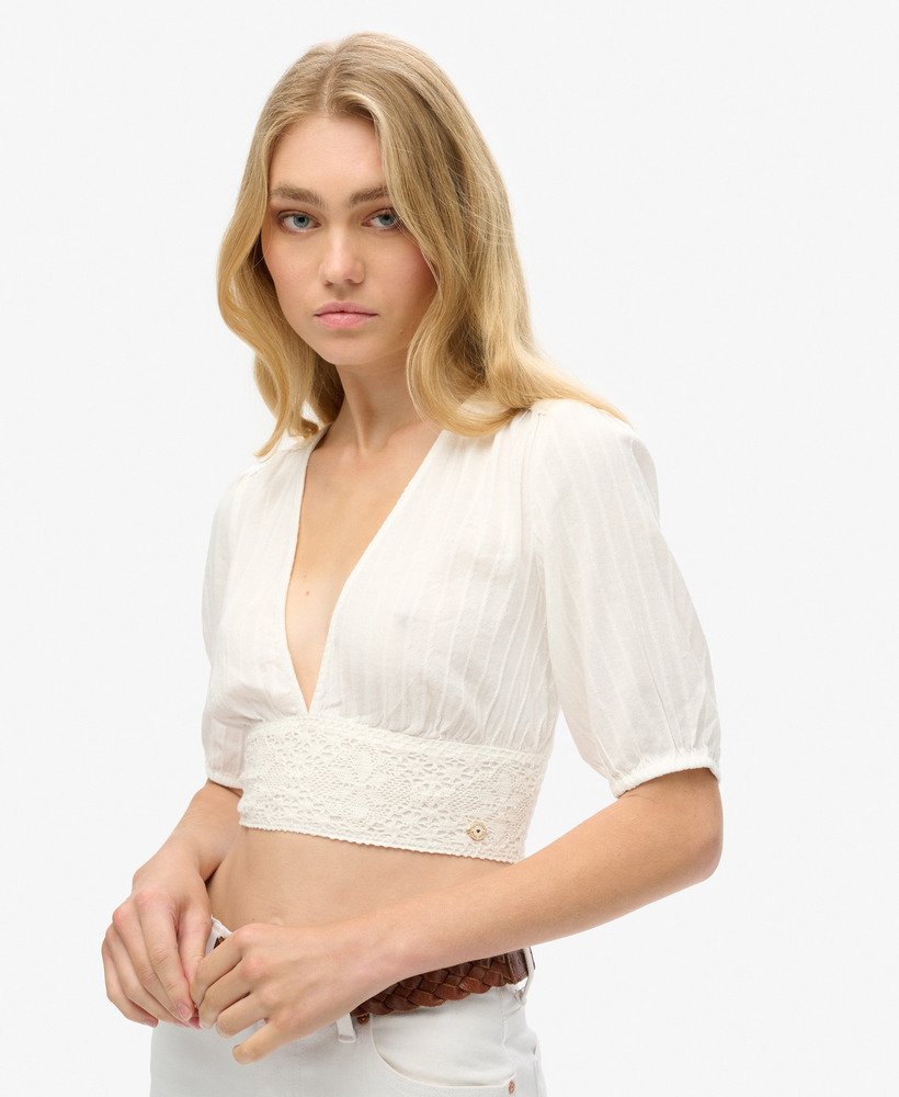 blusa ibiza de manga curta com detalhes em renda na cor off white