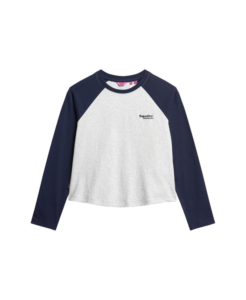 camiseta de beisebol de manga comprida com logo essencial na cor azul marinho intensocinza glaciar mesclado.