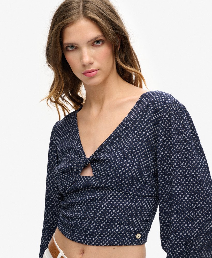 top cropped de manga comprida em tecido plano na cor scotty navy.