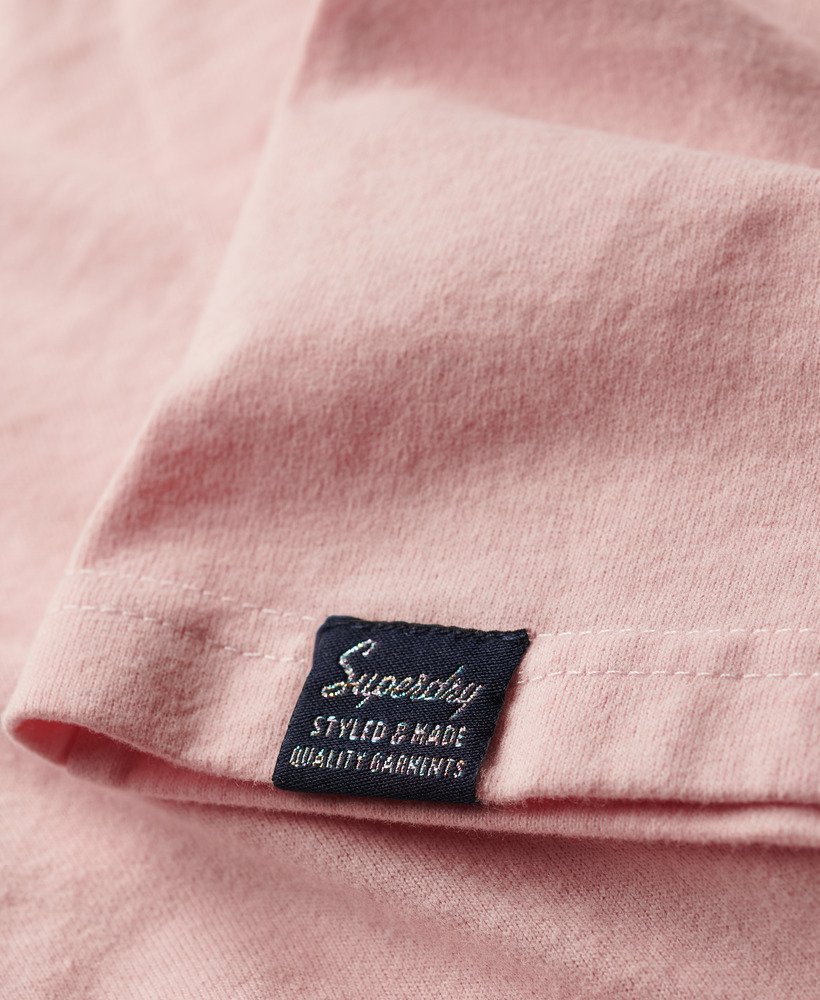 top regata retrô com detalhes bordados modelagem slim na cor rosa mesclado somon.