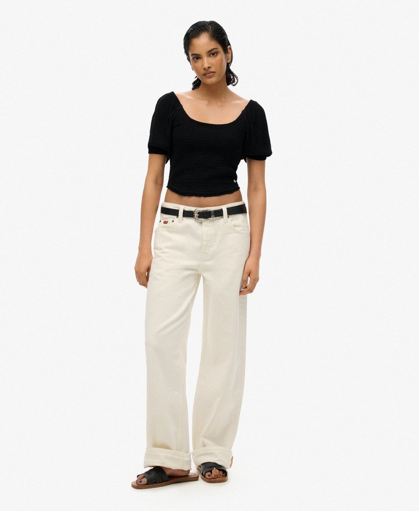 blusa de tecido plano com detalhes franzidos na cor preta.