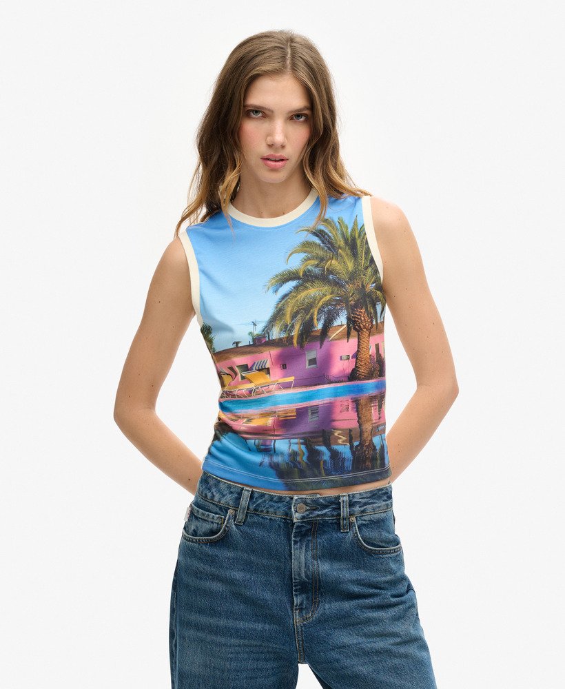regata com estampa sublimada em azul palmeira.
