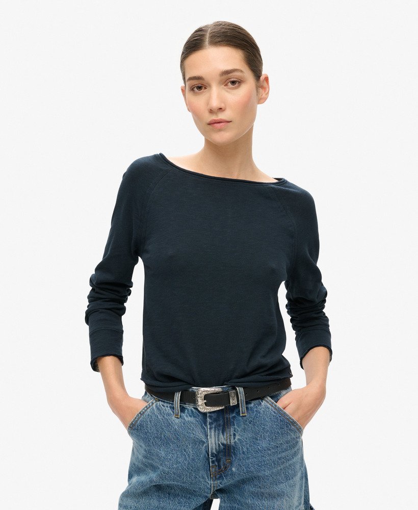 blusa de manga comprida em tecido french terry na cor azul-marinho eclipse.