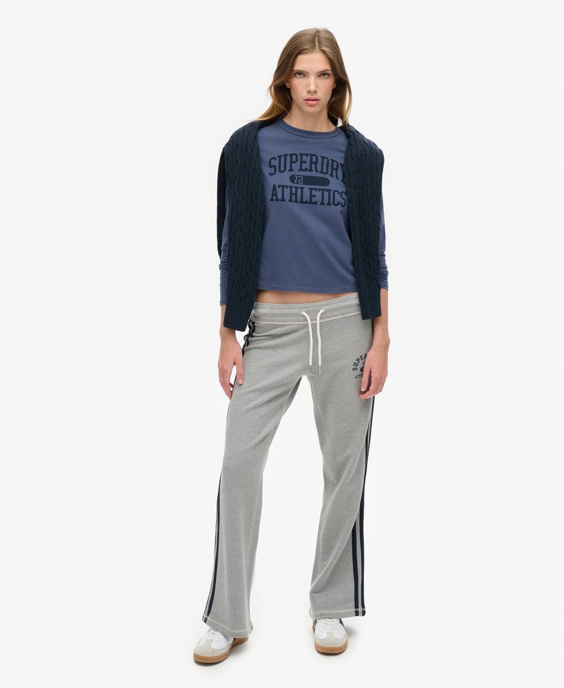 camiseta de manga comprida athletic essentials ringer slim na cor azul marinho.