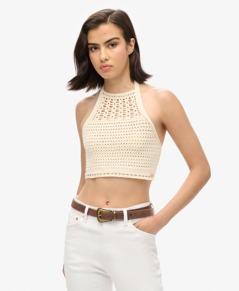 top cropped de crochê com decote halter na cor creme.
