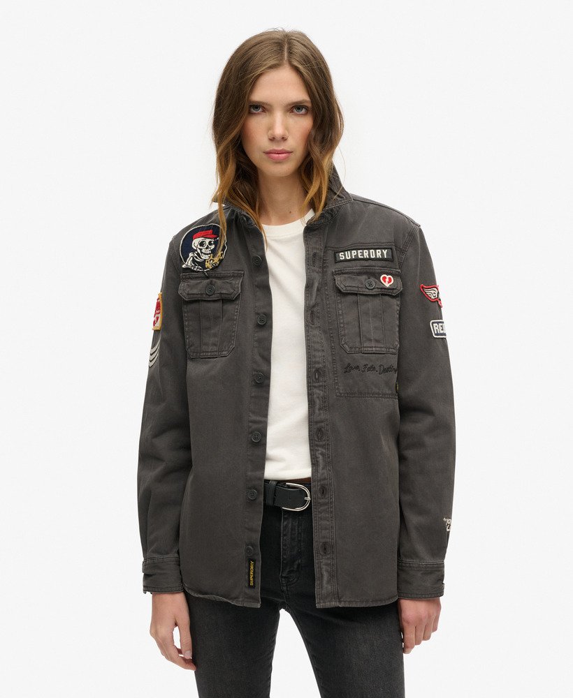 camisa scout em preto lavado