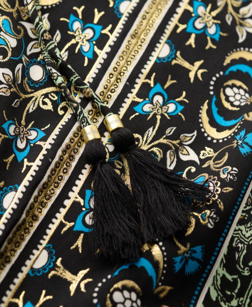top st tropez paisley com estampa de folhas verdes.