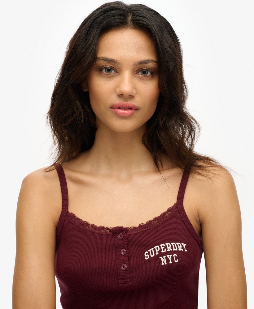 top de alças com botões bordados da athletic essentials na cor vermelho porto.