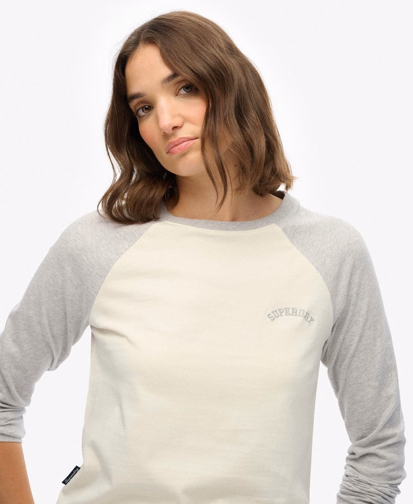 Camiseta de beisebol de manga comprida com logo essencial