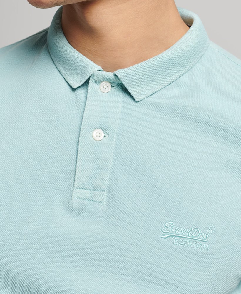 camisa polo vintage destroyed em algodão orgânico na cor menta fresca.