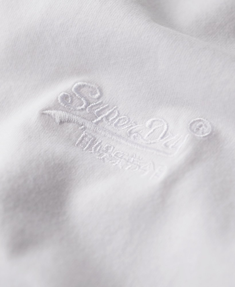 blusa vintage com meio botão e logo bordado na cor Óptica