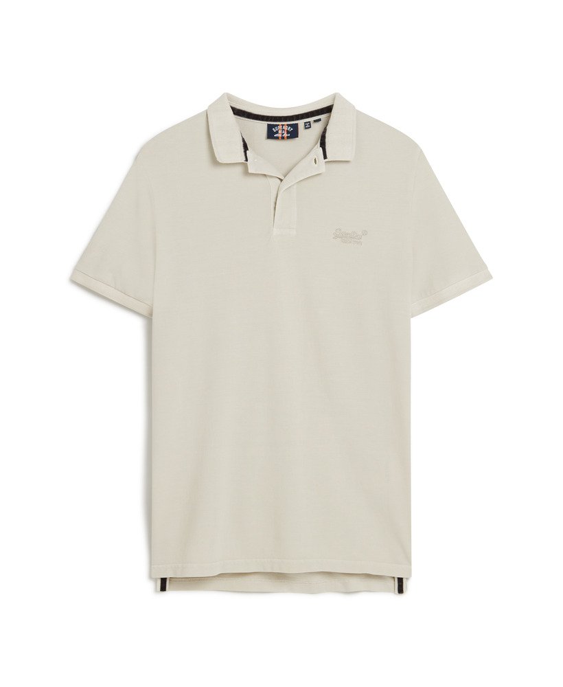 camisa polo destroyed em bege claro.