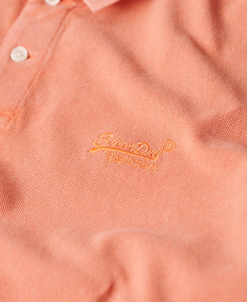 camisa polo destroyed na cor coral sunburst.
