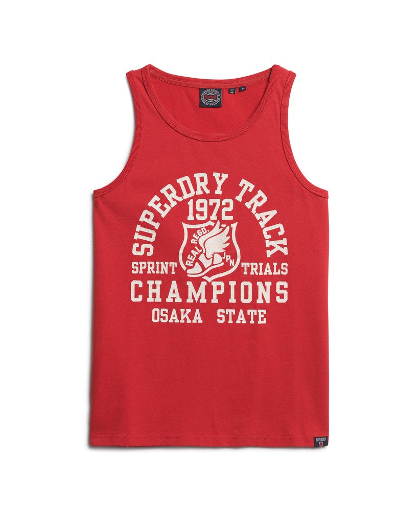 regata esportiva com estampa de atletismo na cor vermelho mesclado ferra.