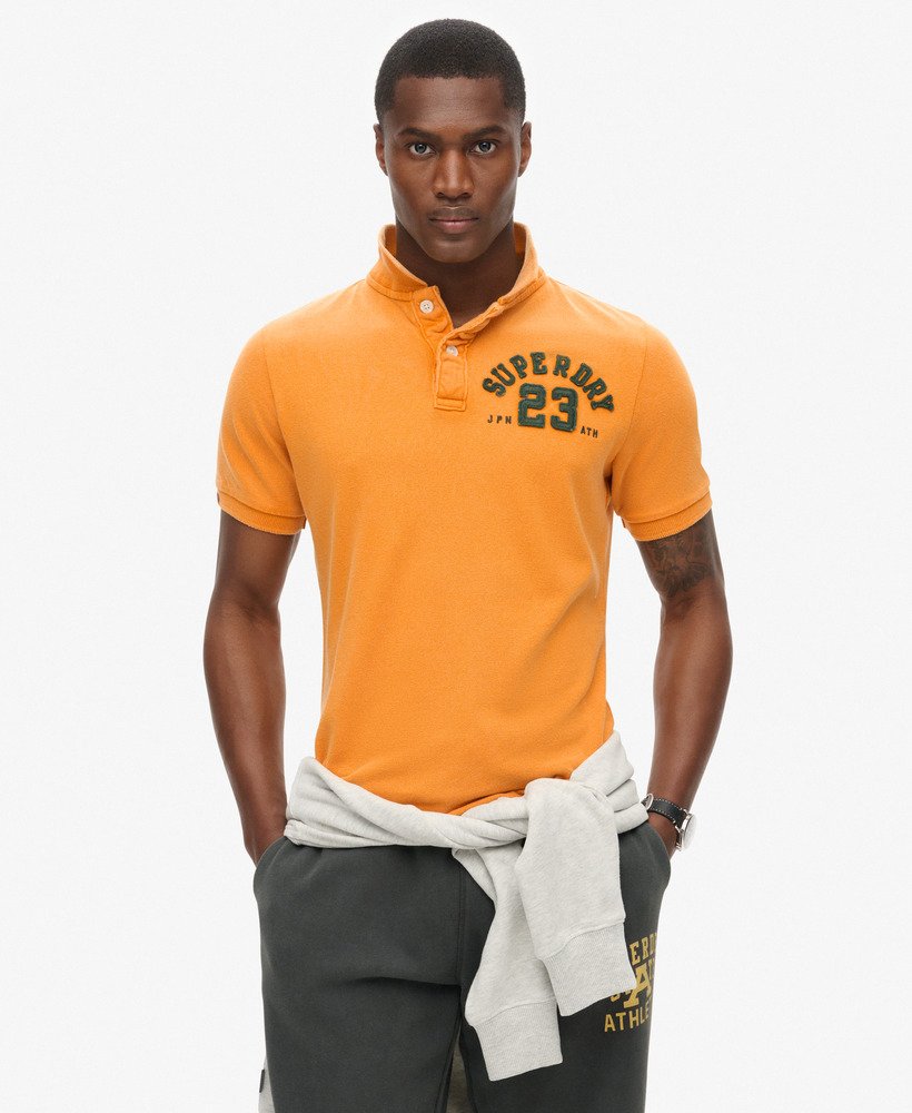 camisa polo esportiva vintage na cor dourado track