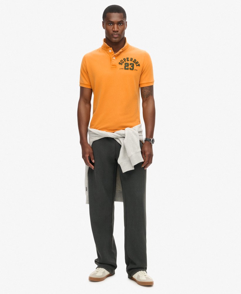 camisa polo esportiva vintage na cor dourado track