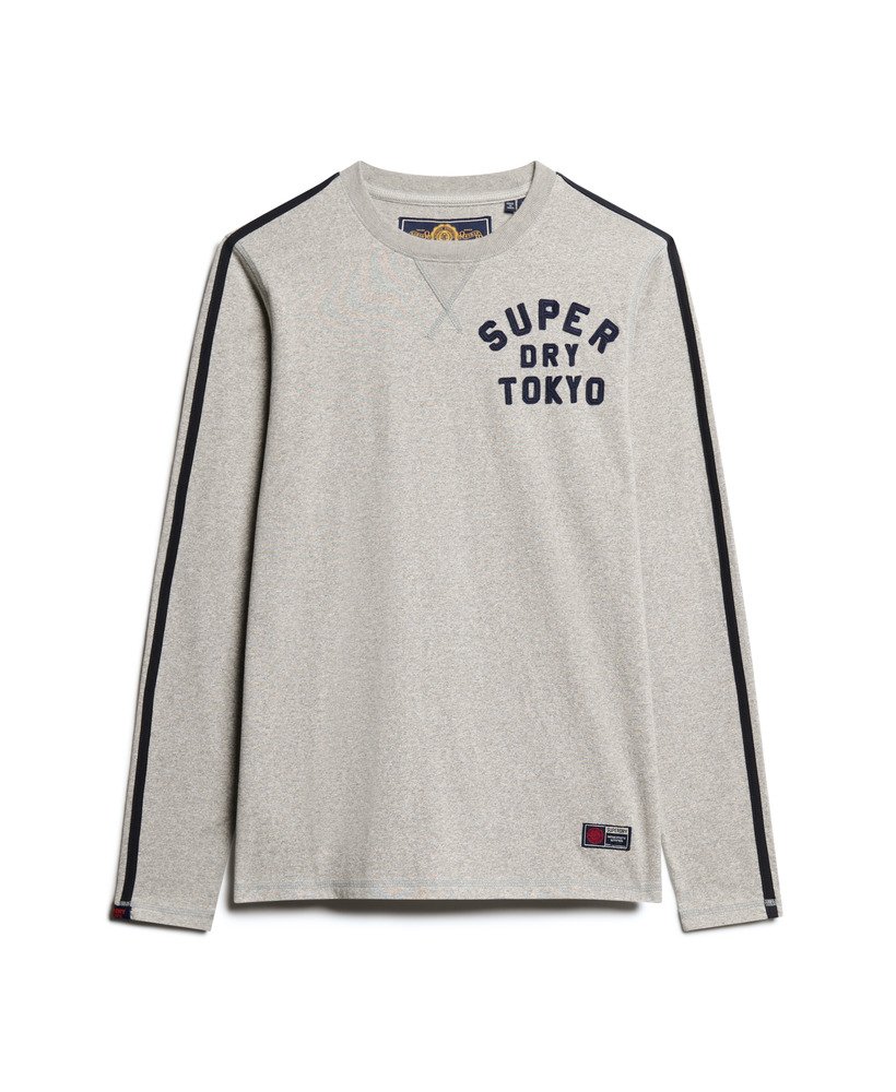 camiseta listrada de manga comprida estilo vintage para atividades esportivas na cor cinza mescla claro vintage.