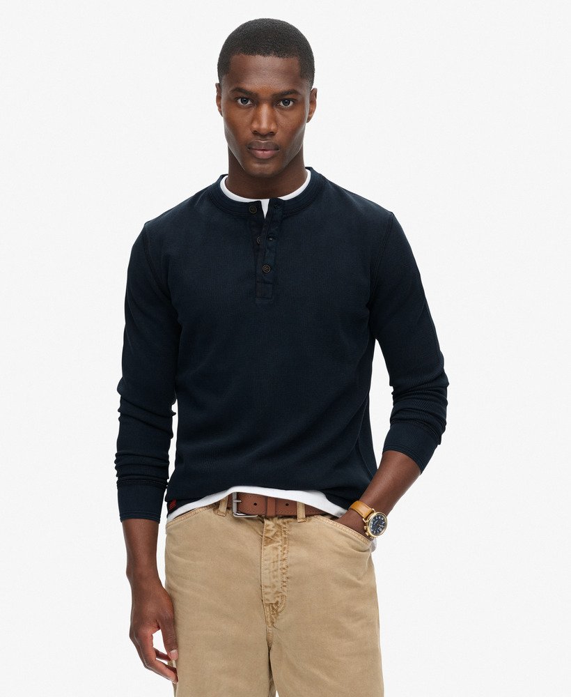 top estilo avô com textura vintage na cor azul marinho eclipse.