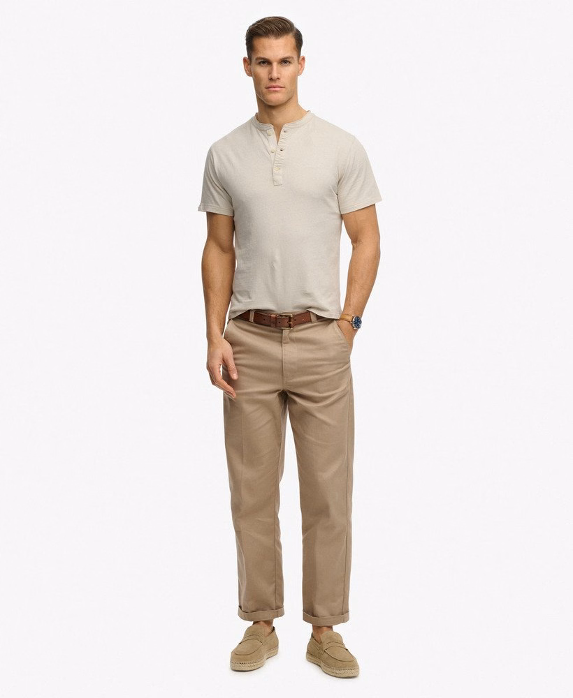 Camiseta Henley clássica de manga curta em algodão e linho