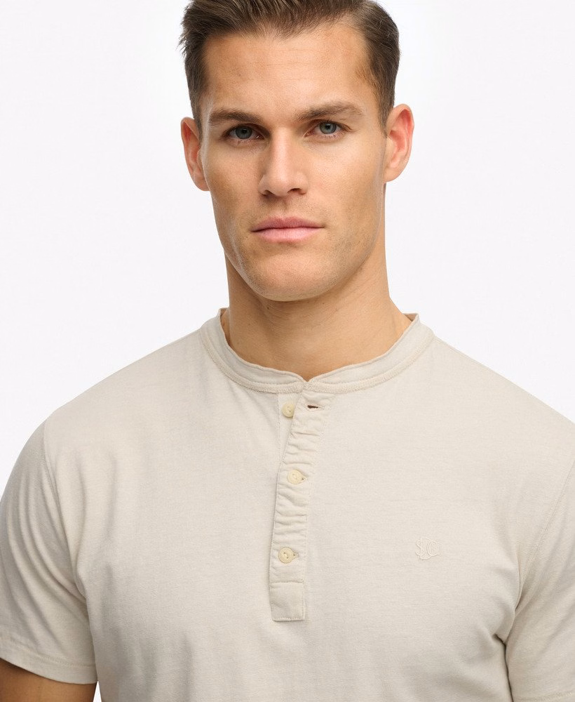 Camiseta Henley clássica de manga curta em algodão e linho