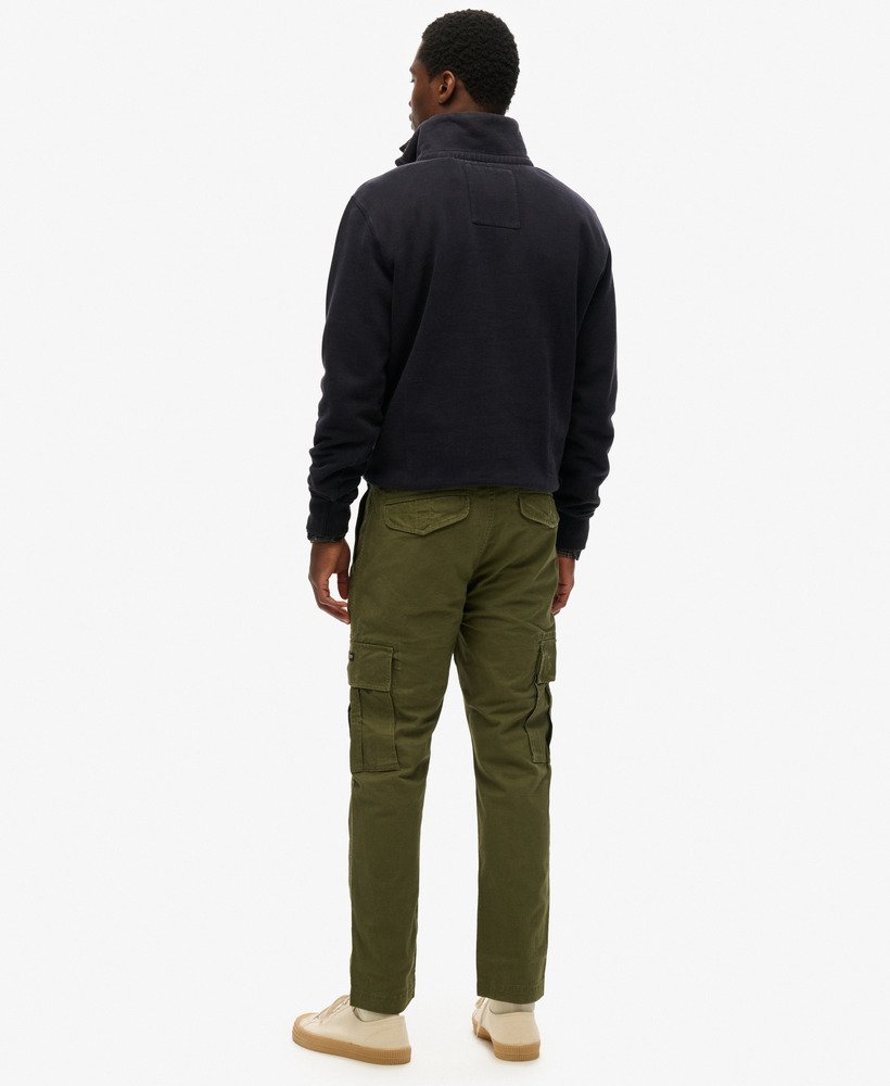 calça cargo em algodão orgânico na cor cáqui autêntico.