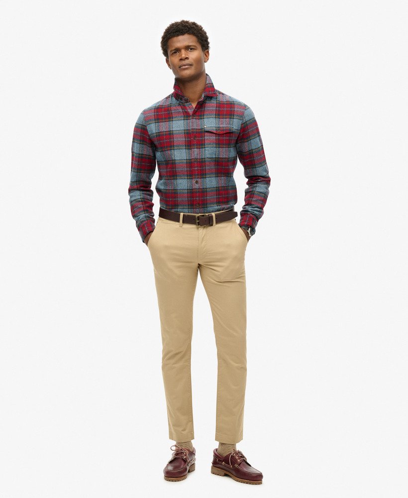 calças chino slim tapered stretch na cor bege shaker.