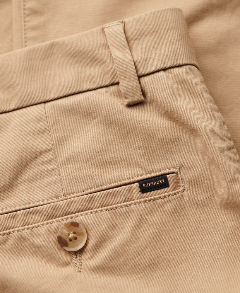 calças chino slim tapered stretch na cor bege shaker.
