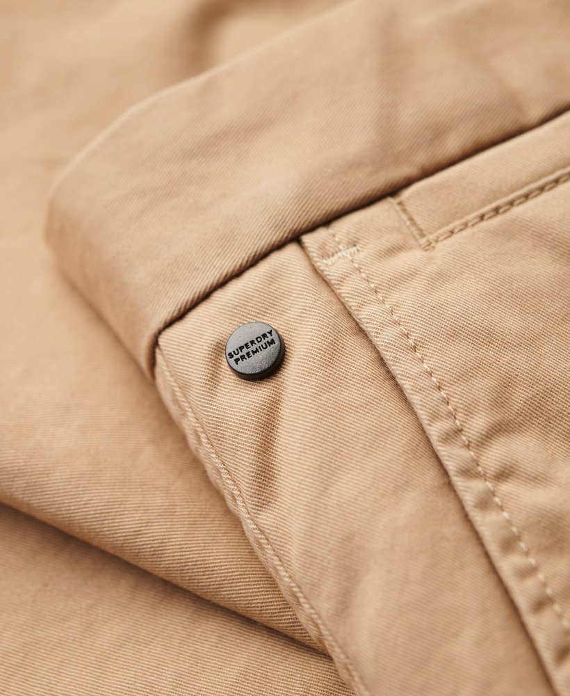 calças chino slim tapered stretch na cor bege shaker.