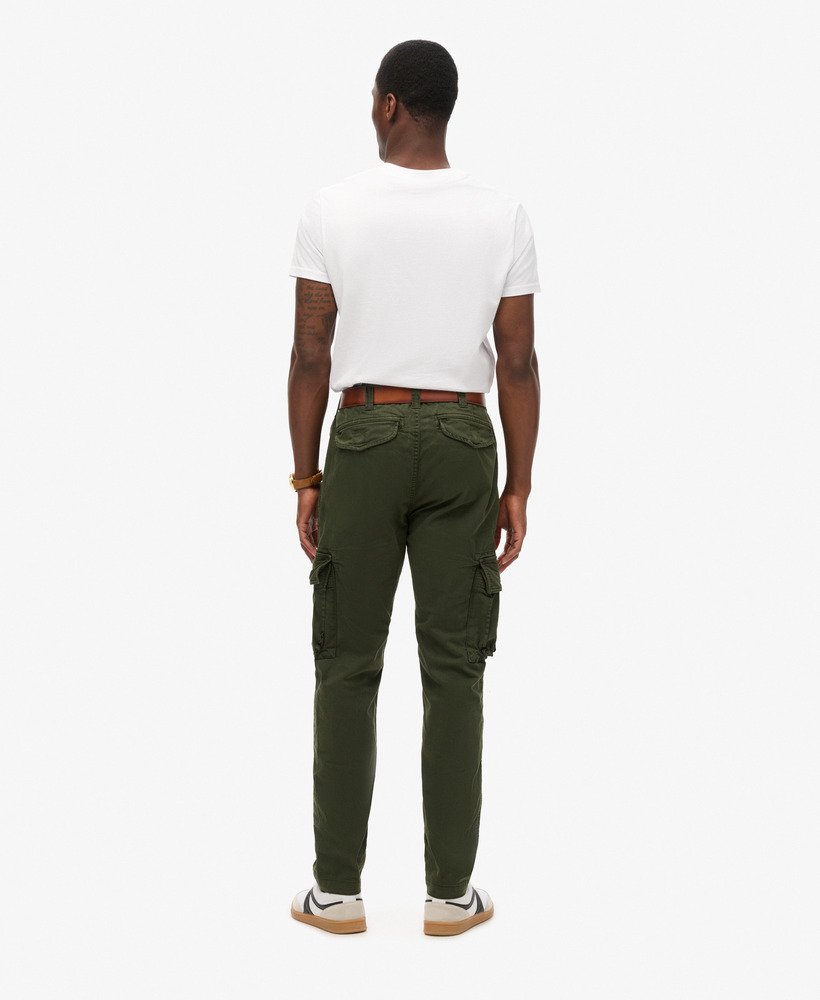 calças cargo core na cor verde oliva da surplus goods