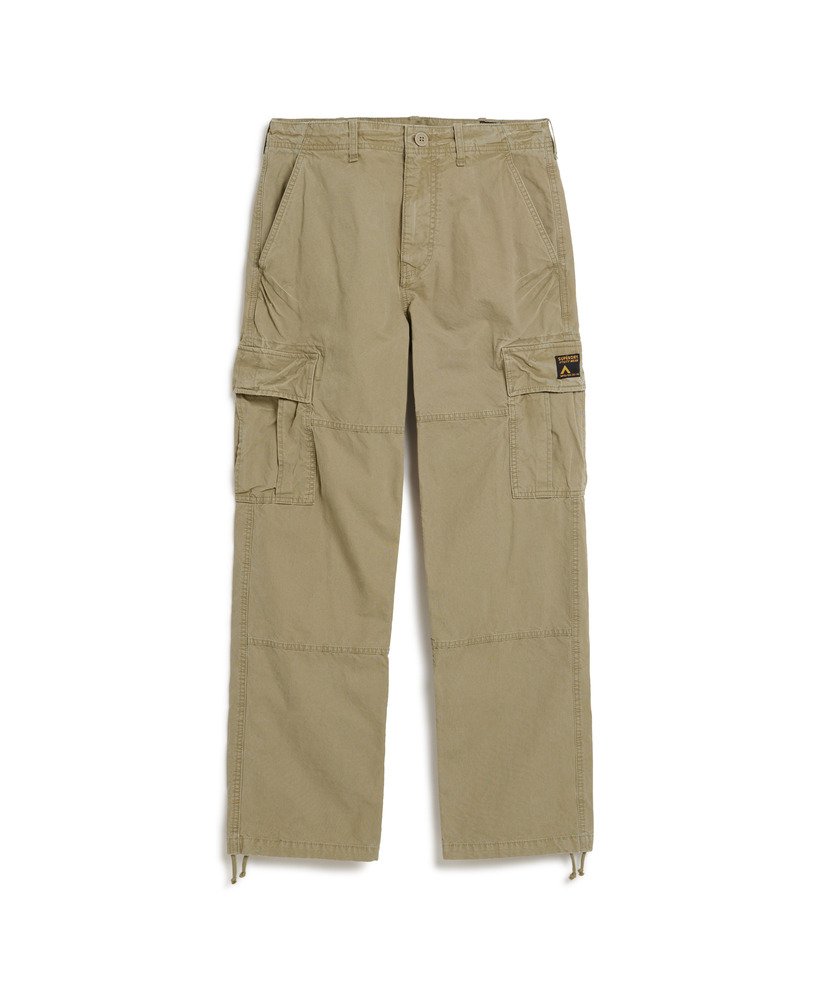 calça cargo folgada em algodão orgânico na cor bege.