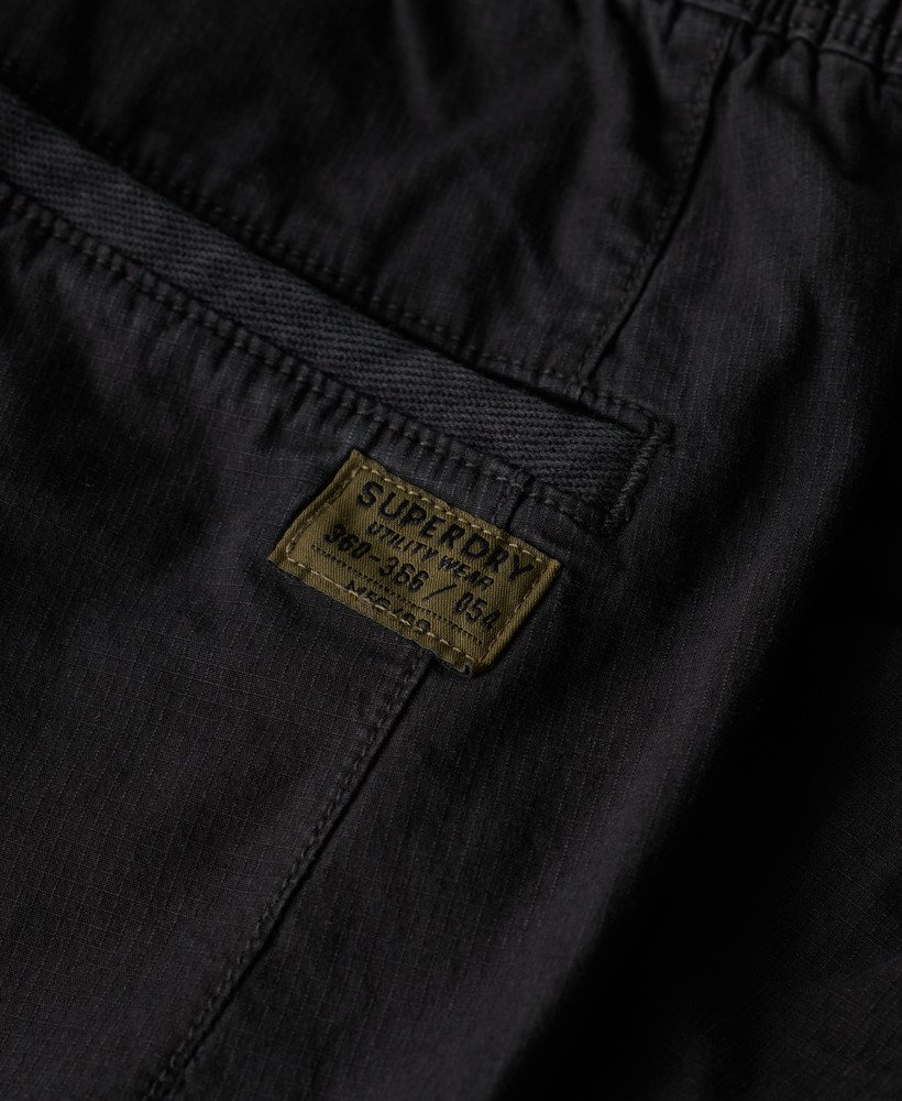 calça para cargo slim na cor preta