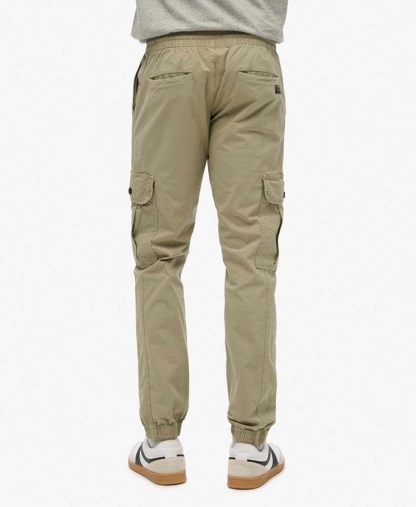 calça para cargo slim na cor verde cáqui claro