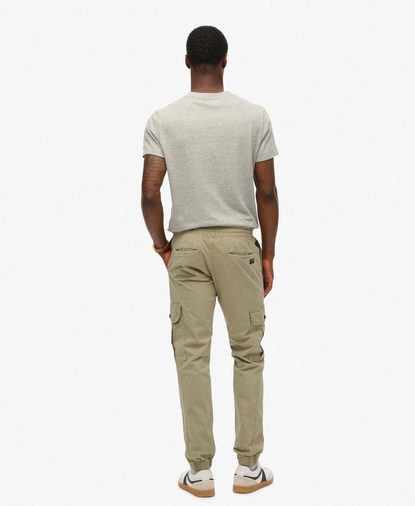 calça para cargo slim na cor verde cáqui claro