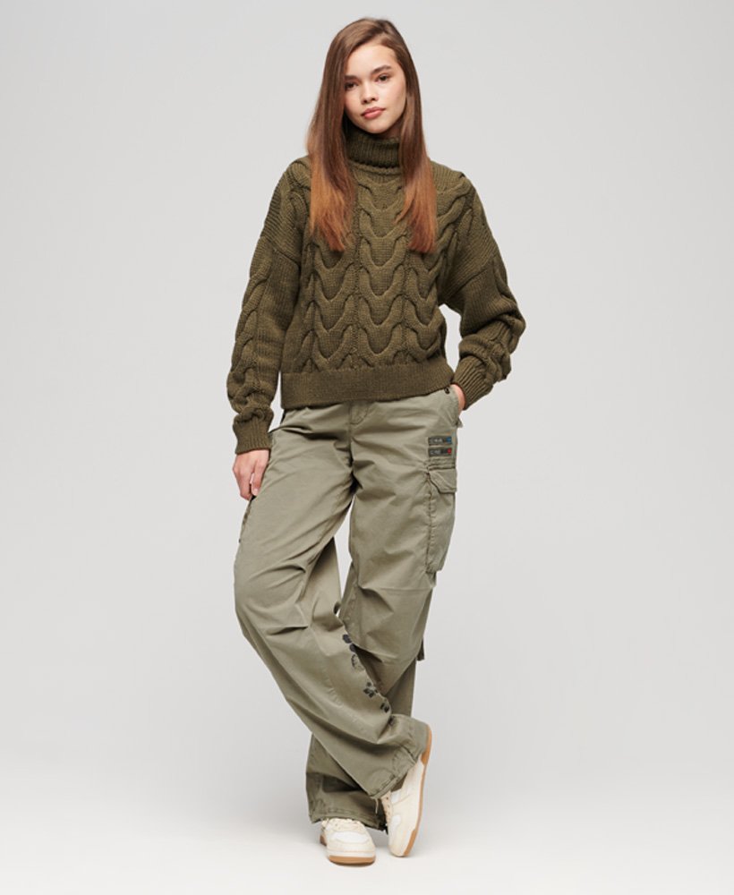 calça cargo boyfriend superdry x ringspun na cor verde cebolinha
