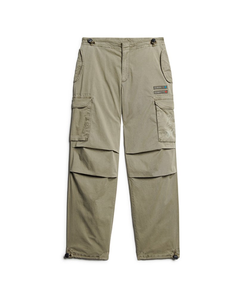 calça cargo boyfriend superdry x ringspun na cor verde cebolinha