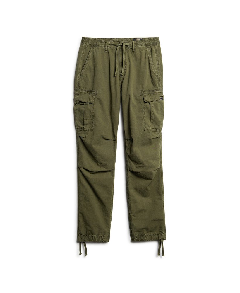 calça cargo para de cintura baixa na cor verde oliva.