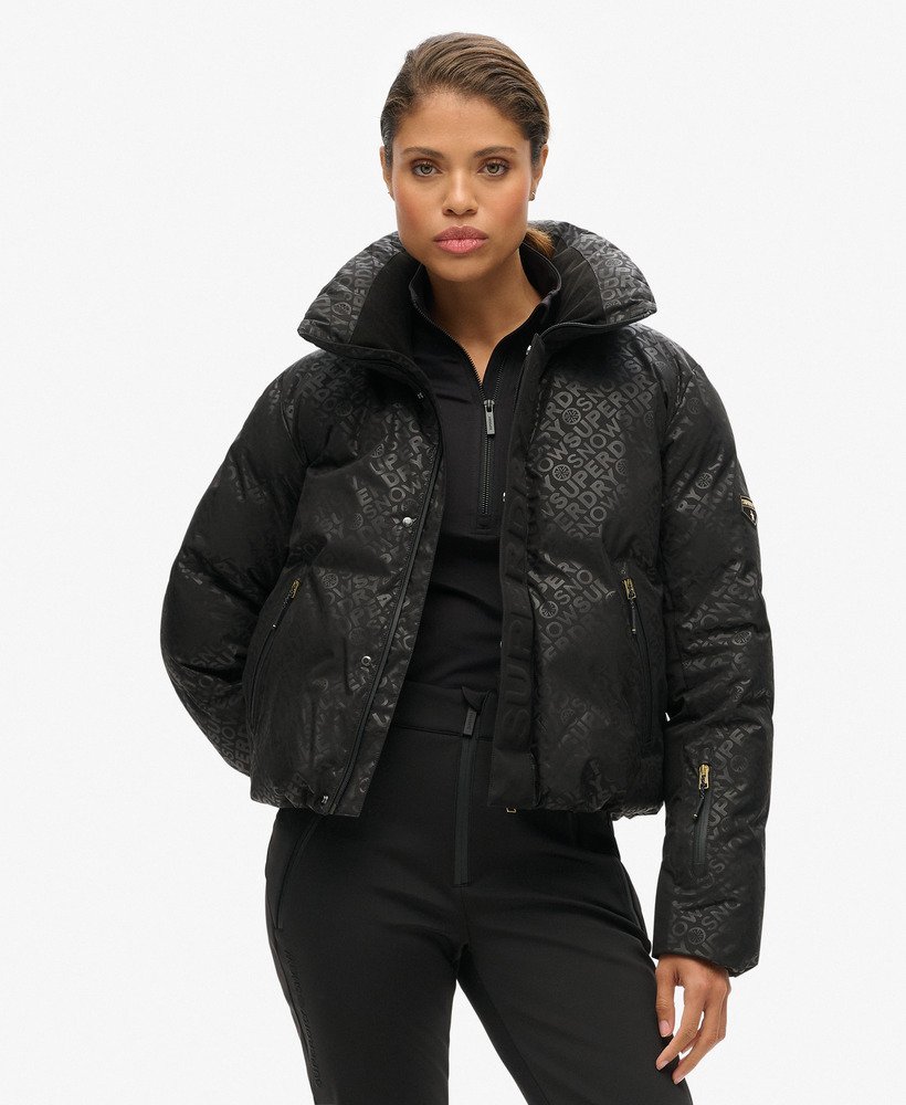 jaqueta puffer ski slalom em superdry monogram black luxe
