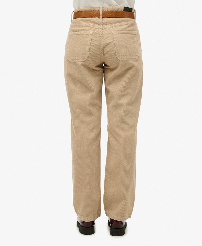 calça de veludo cotelê de perna reta na cor bege peyote