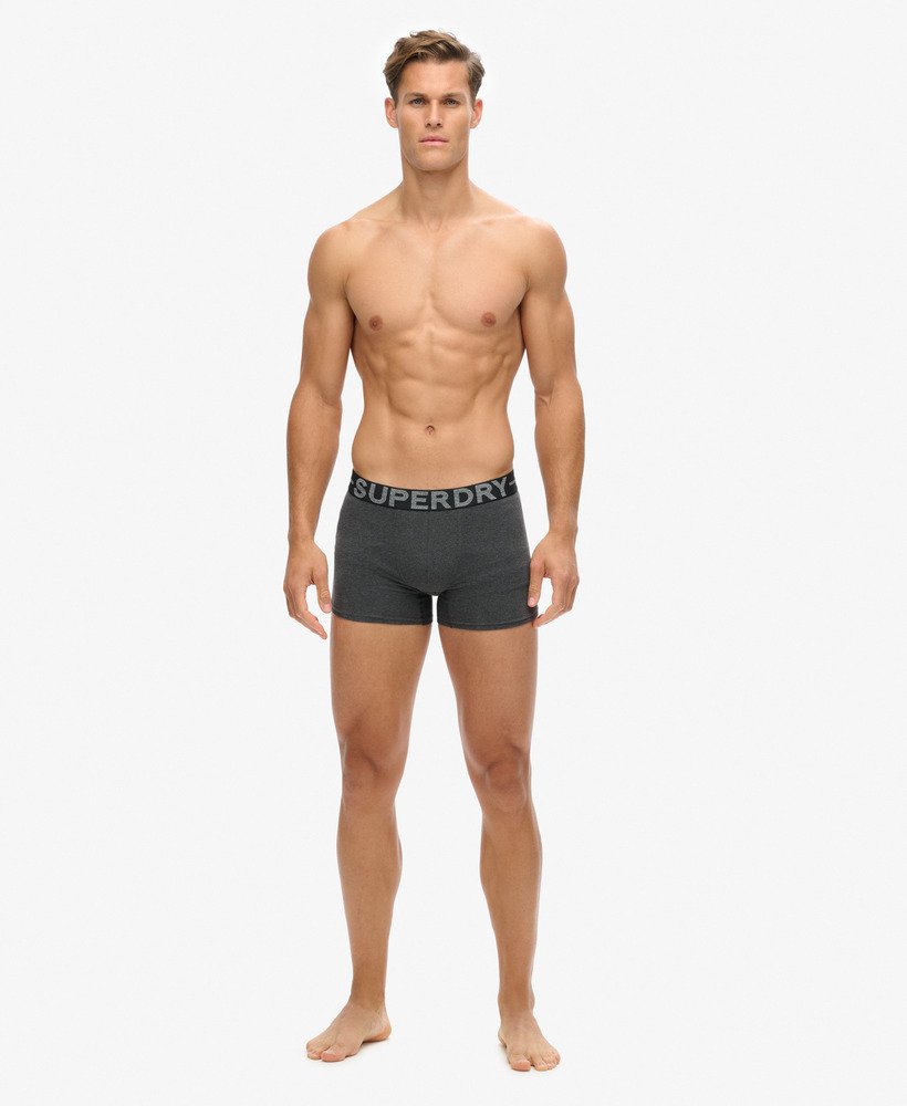 pacote com três cuecas boxer de algodão orgânico na cor raven black mescla.